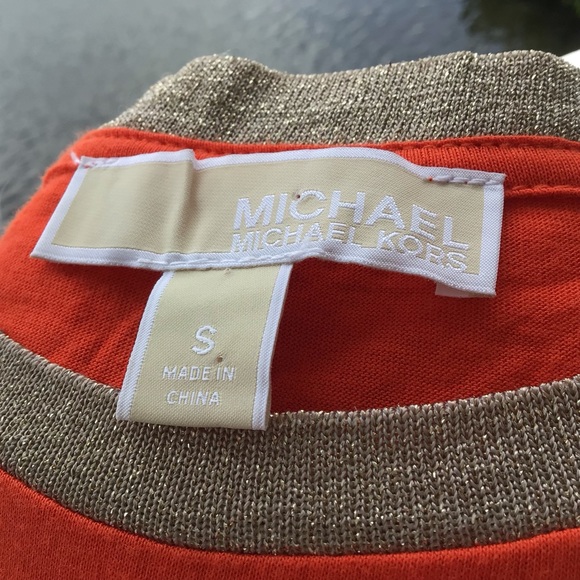 Michael Kors Cold Shoulder Short Sleeve Blouse Sunset Orange and Gold Collar - Picture 8 of 8